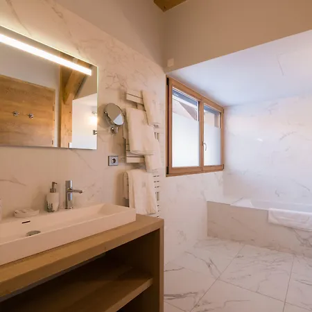 Hotel apartamentowy Les Portes De Megeve